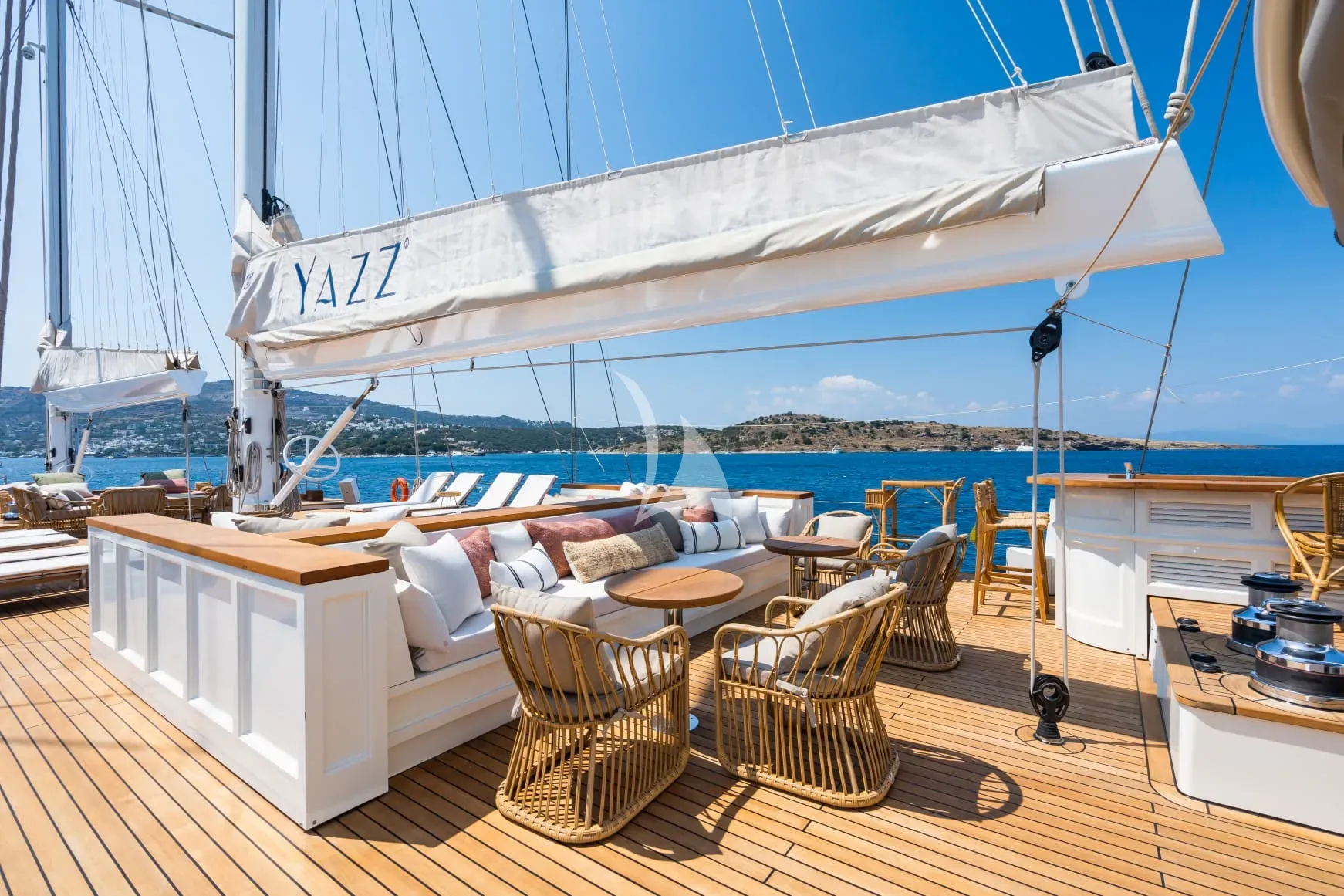 Luxury Crewed Sailing Yacht YAZZ photo 8