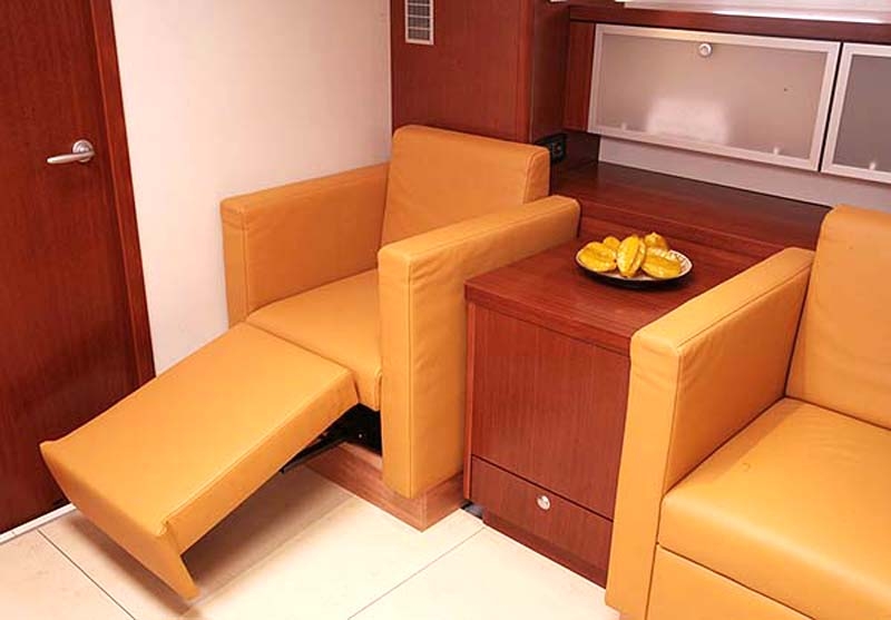 Luxury Crewed Sailing Yacht YIANNIS 65S photo 5