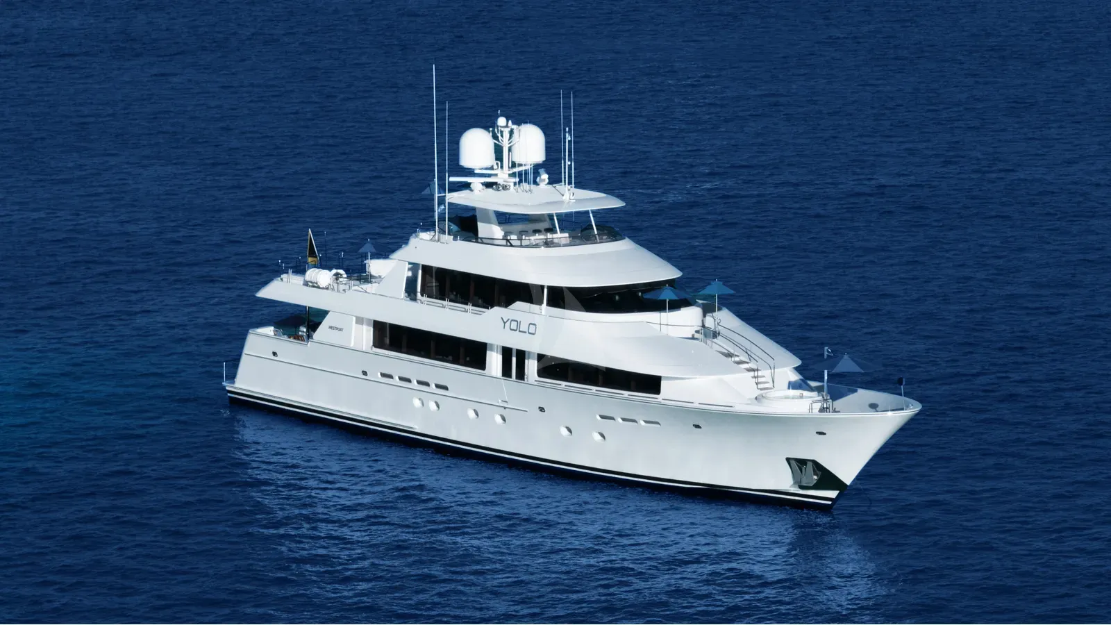 Luxury Crewed Motor Yacht YOLO photo 4