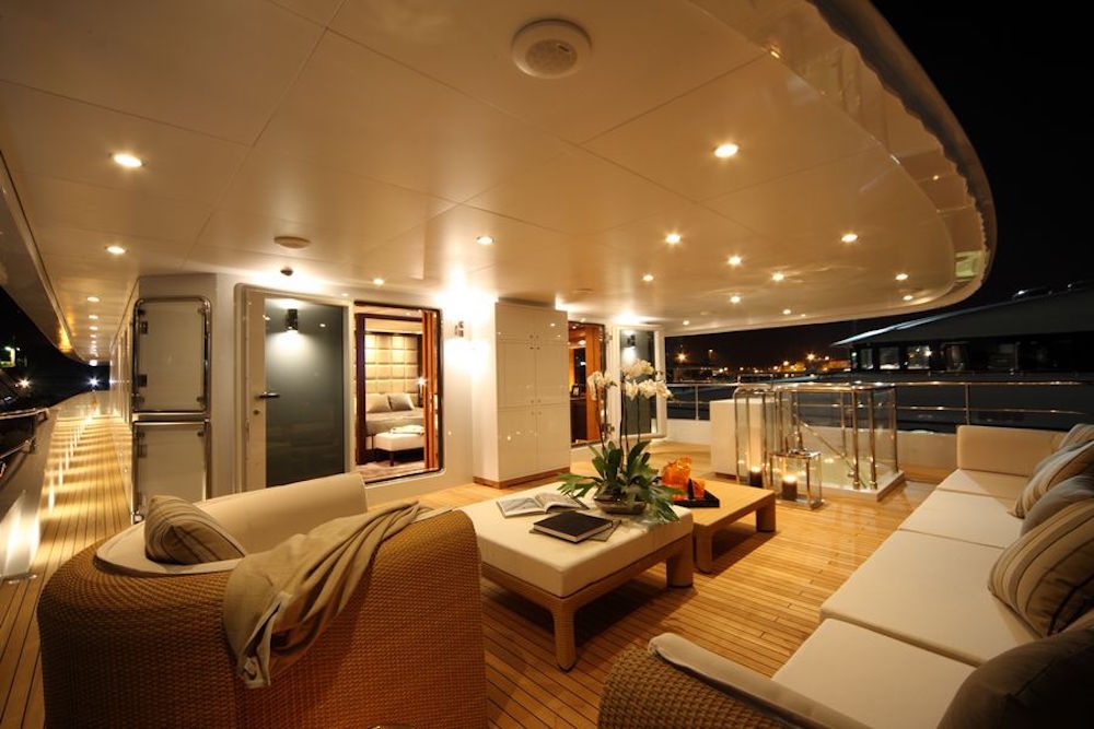 Luxury Crewed Motor Yacht ZALIV III photo 6