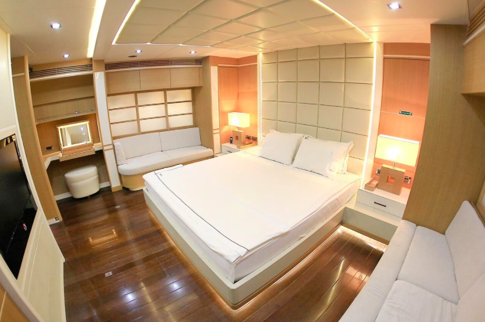 Luxury Crewed Sailing Yacht ZELDA photo 5