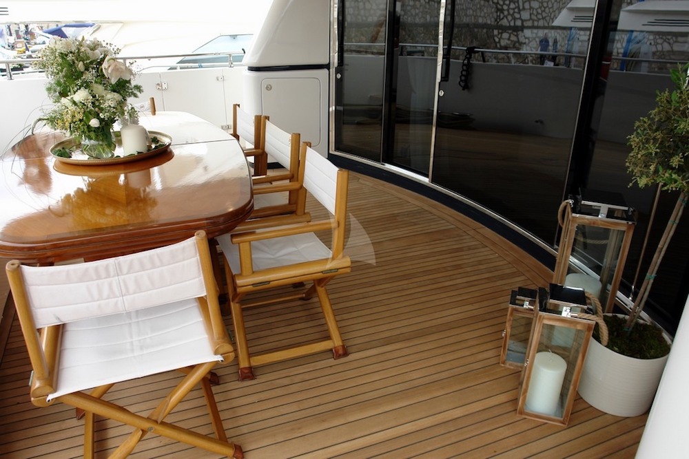 Luxury Crewed Motor Yacht ZEN photo 4