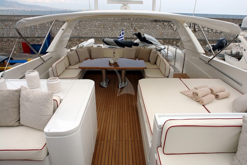 Luxury Crewed Motor Yacht ZEN photo 5