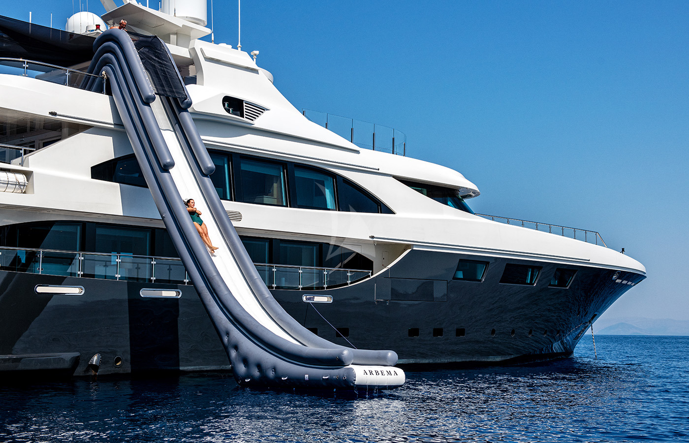 Luxury Crewed Motor Yacht ZIA photo 5