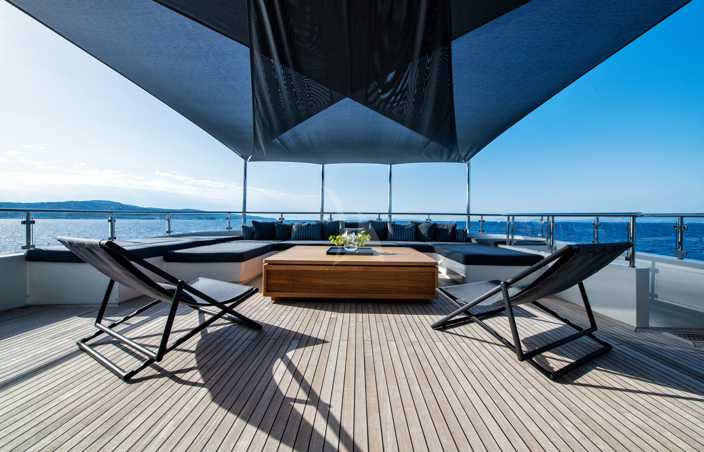 Luxury Crewed Motor Yacht ZIA photo 8