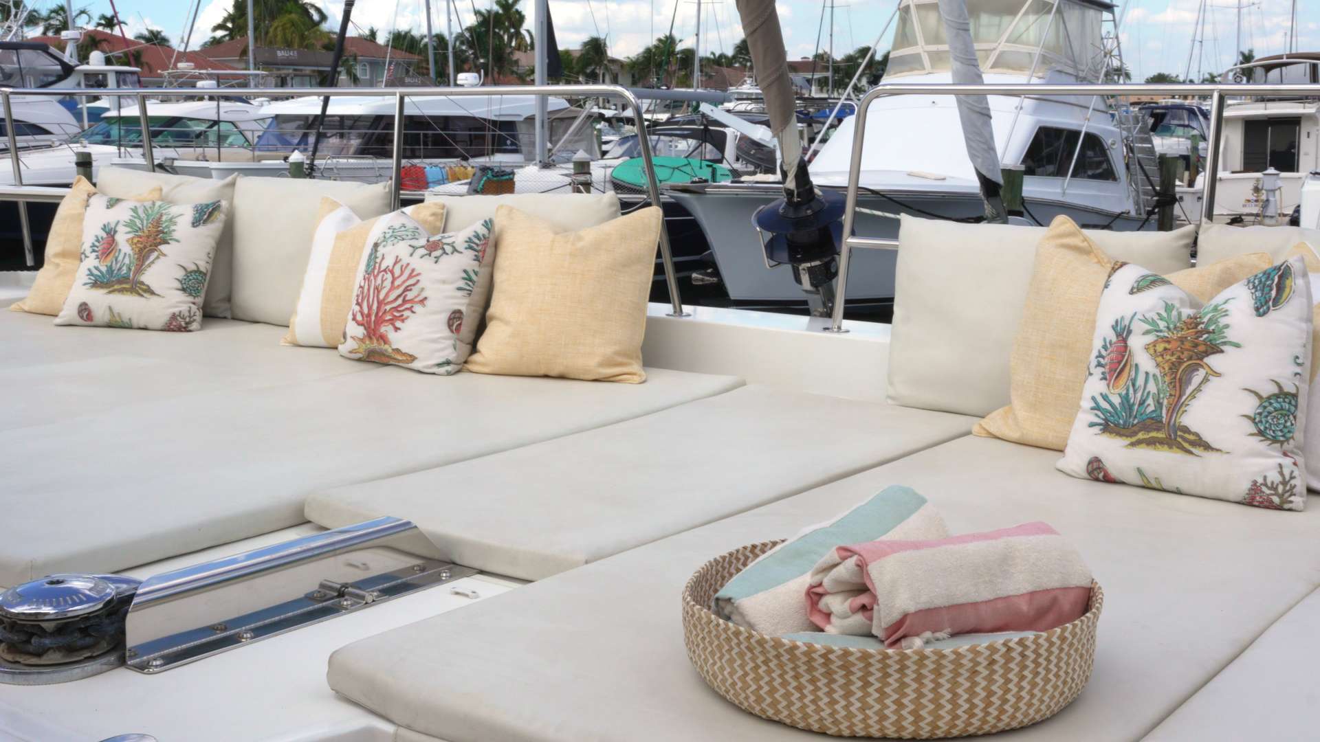 Luxury Crewed Catamaran ZURI 3 photo 5